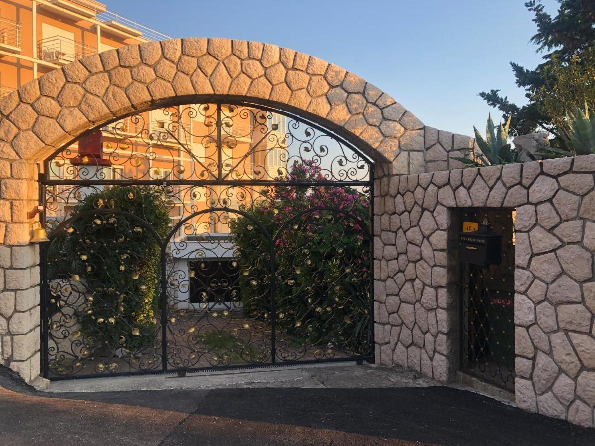 La Villa - Beach House & Rooms Crikvenica Eksteriør billede